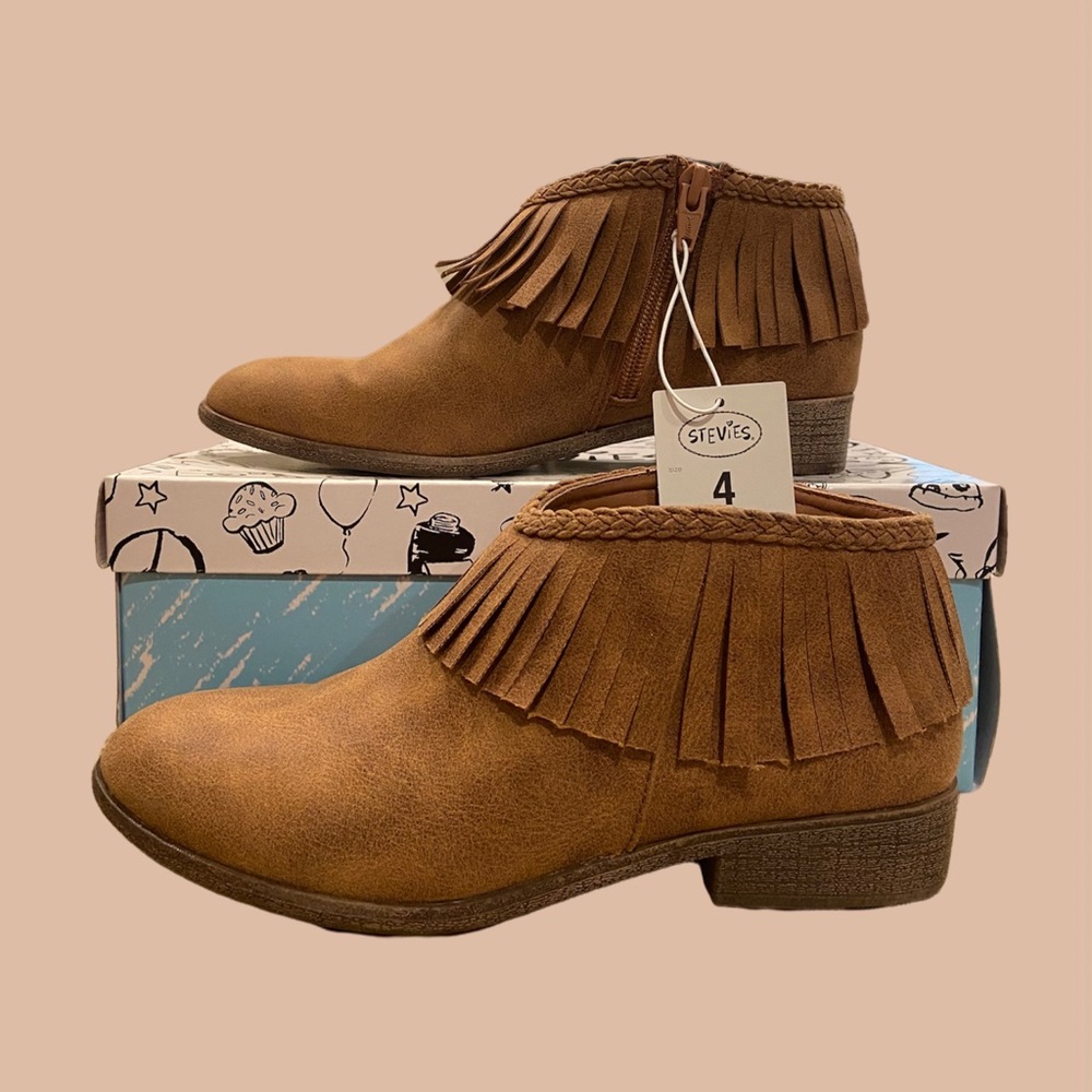 Stevies By Steve Madden Girls Fringe Ankle Boots